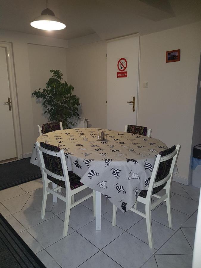 Penzión KORMOŠ Sturovo Exterior foto
