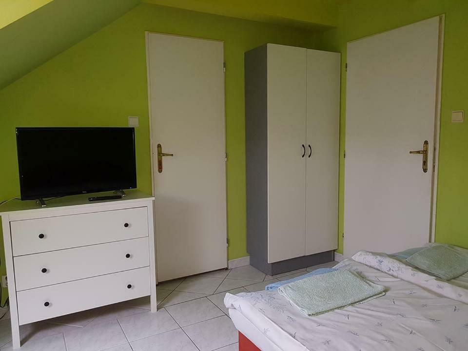 Penzión KORMOŠ Sturovo Exterior foto